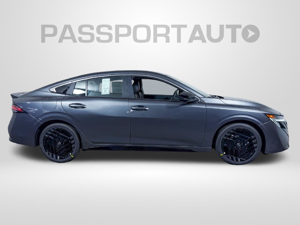 New 2027 Nissan Sentra SR w/ SR Premium Package FWD image 4