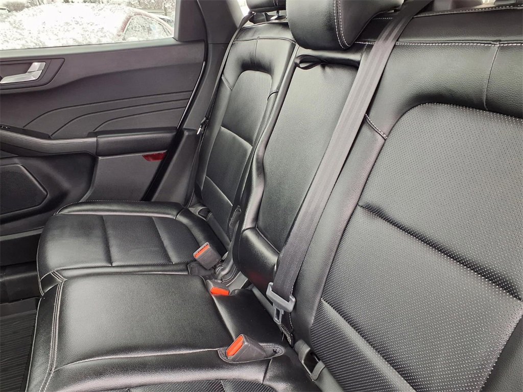 Used 2022 Ford Escape SEL image 7