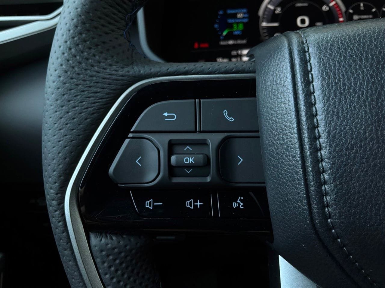 New 2026 Toyota Sequoia Platinum AWD/4WD image 42