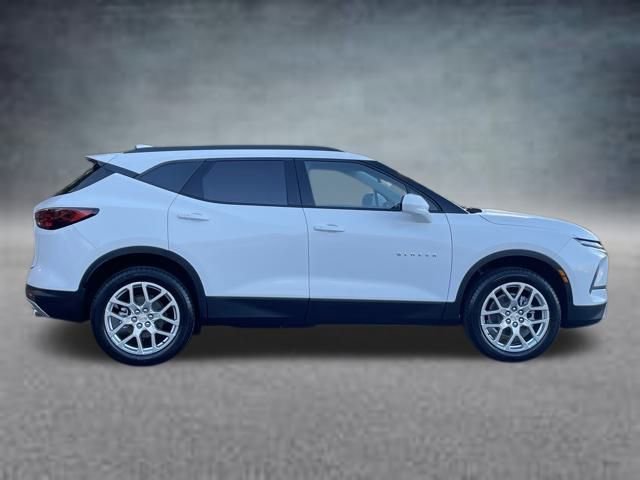 New 2025 Chevrolet Blazer LT w/ Convenience Package image 4