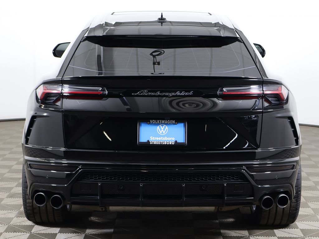 Used 2022 Lamborghini Urus AWD/4WD image 17