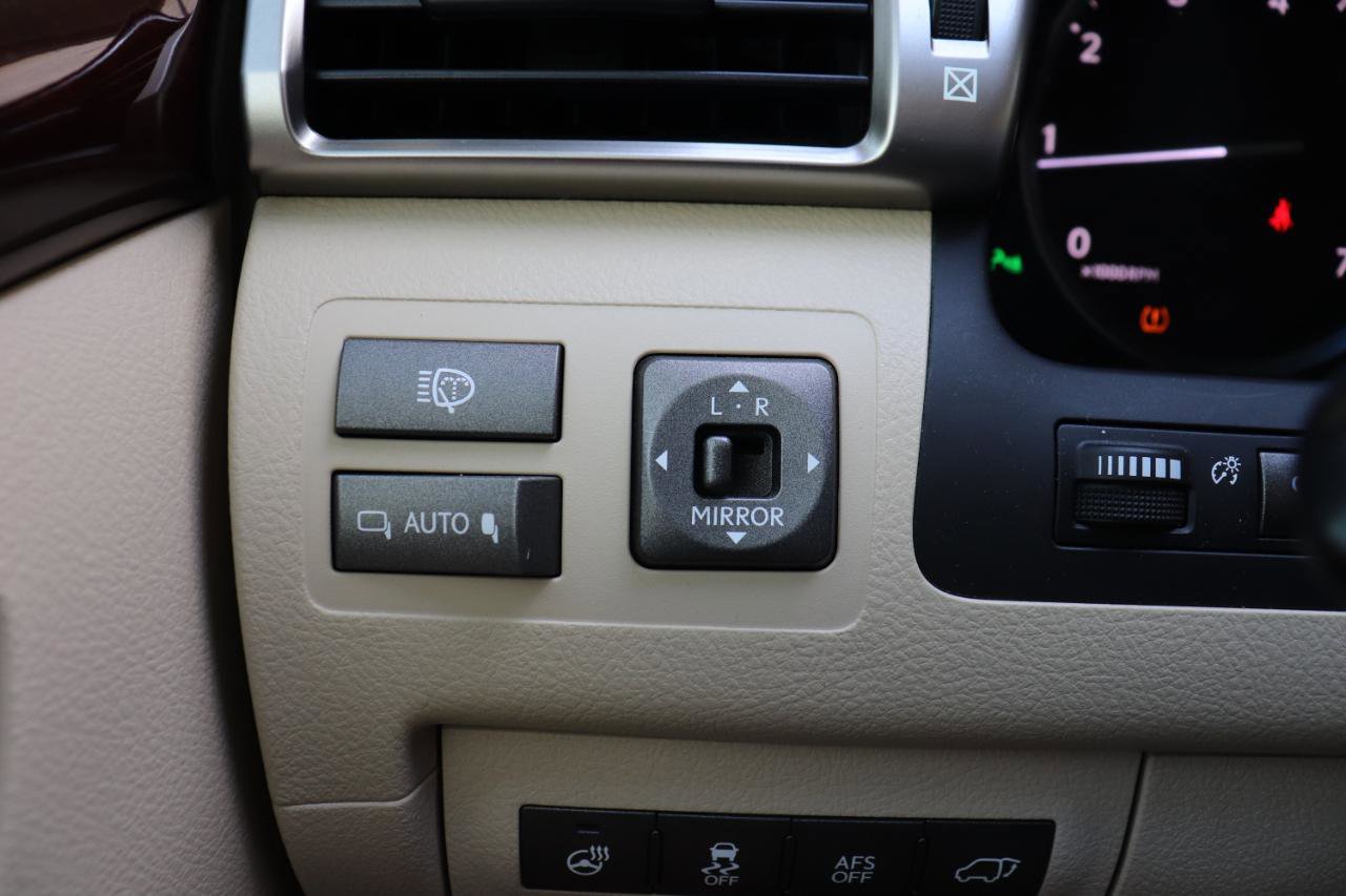 Used 2014 Lexus LX 570 4WD image 80