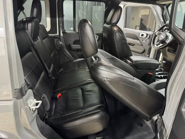 Used 2020 Jeep Wrangler Unlimited Sahara image 27