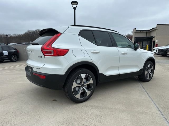 New 2026 Volvo XC40 B5 Plus w/ Protection Package Premier image 7