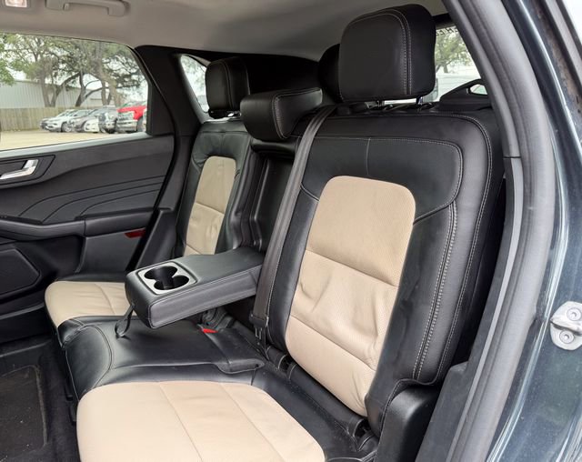 Used 2022 Ford Escape Titanium w/ Titanium Elite Package AWD/4WD image 18