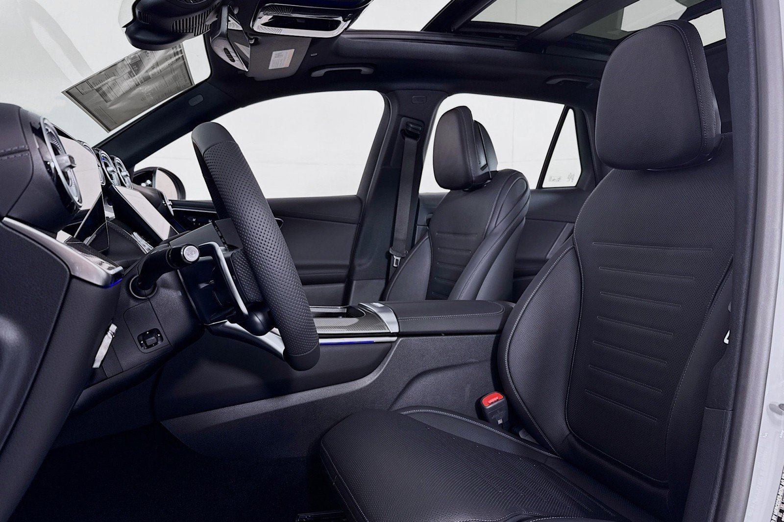 New 2026 Mercedes-Benz GLC 43 AMG 4MATIC image 16