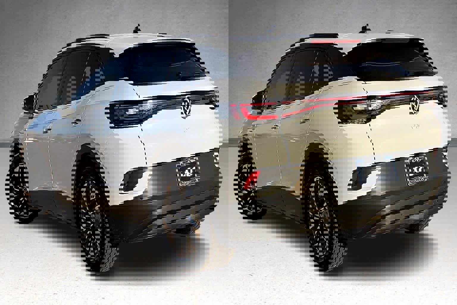 Used 2021 Volkswagen ID.4 Pro image 4