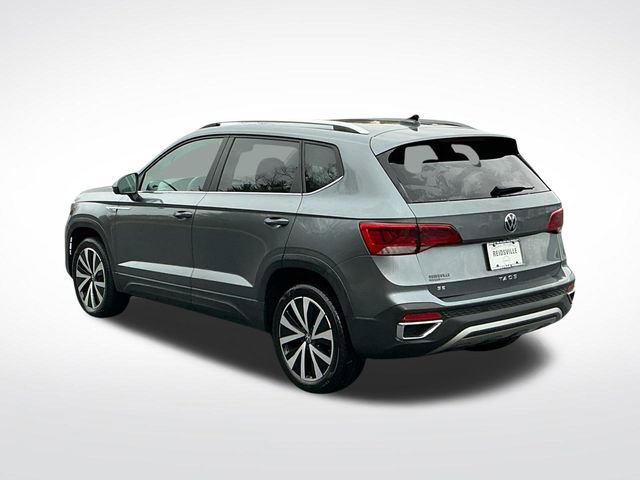 Used 2024 Volkswagen Taos SE image 4