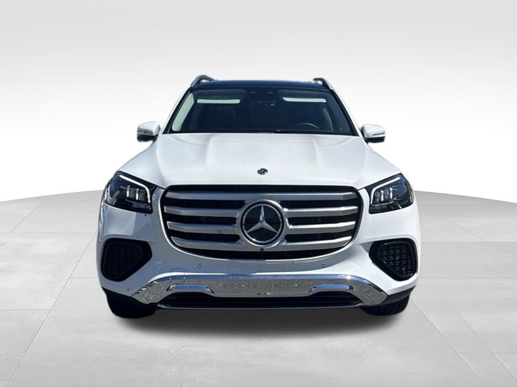 Used 2025 Mercedes-Benz GLS 450 4MATIC image 2