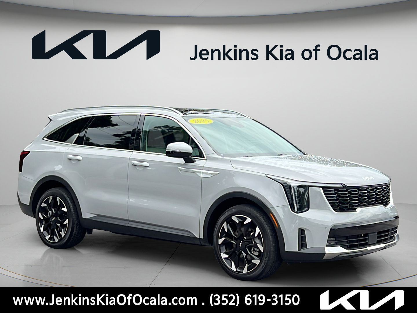 Used 2025 Kia Sorento EX w/ Panoramic Sunroof Package