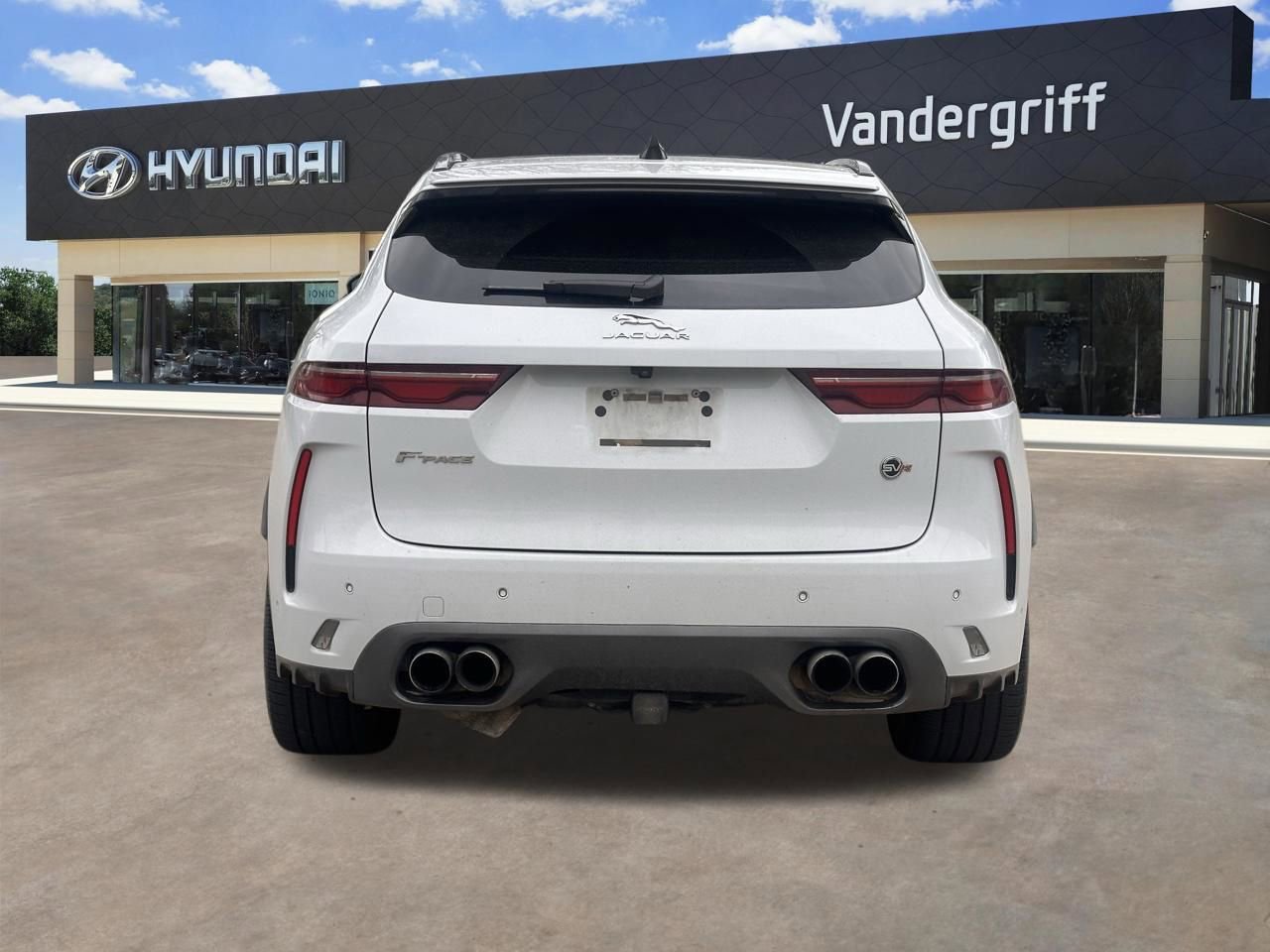 Used 2021 Jaguar F-PACE SVR image 9