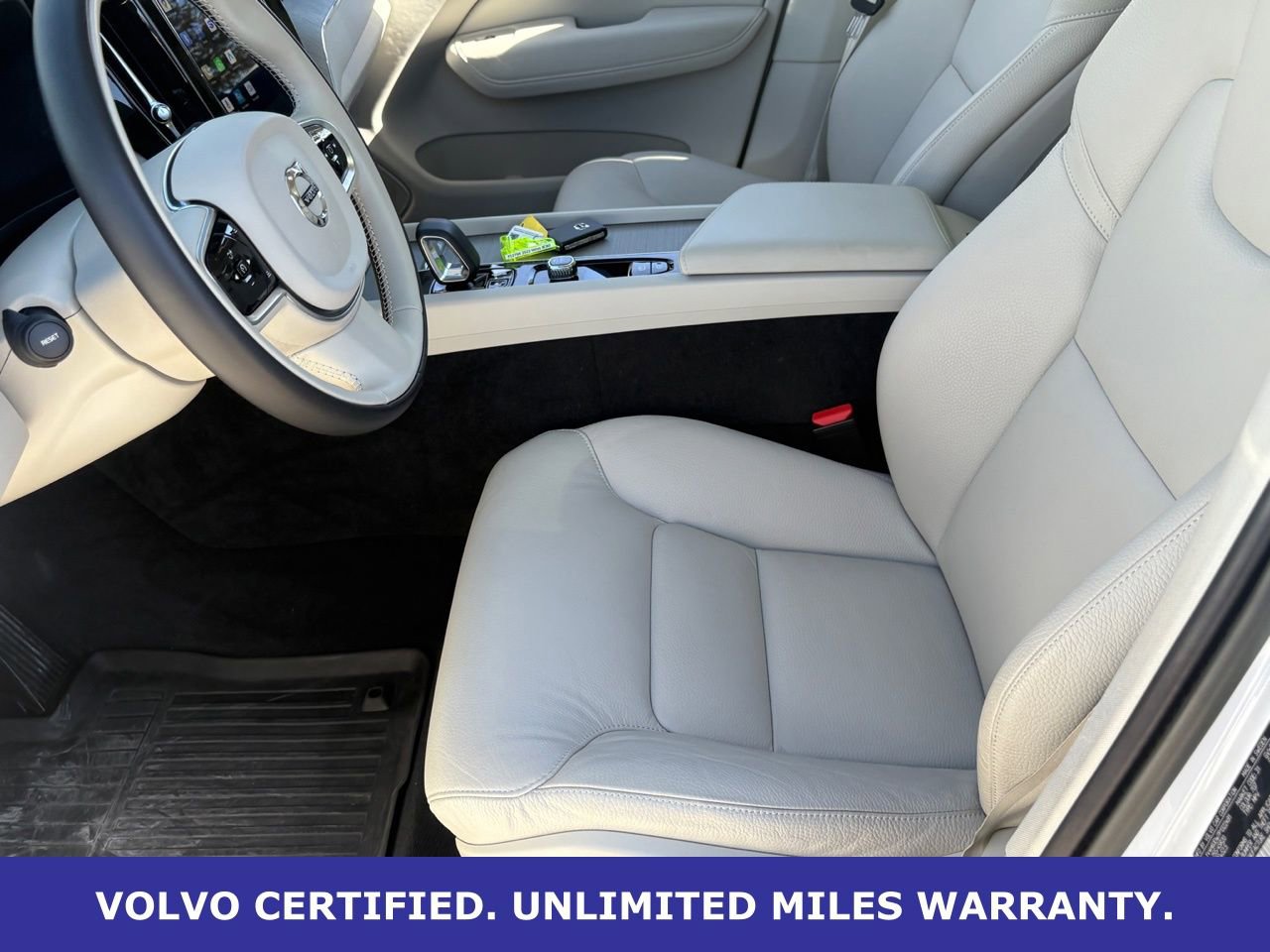 Certified 2023 Volvo XC60 T8 Plus w/ Climate Package image 28