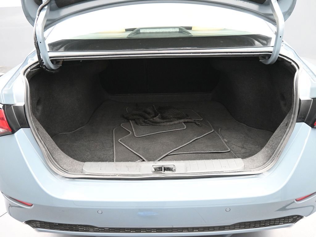 Used 2024 Nissan Sentra SV w/ SV Premium Package FWD image 21