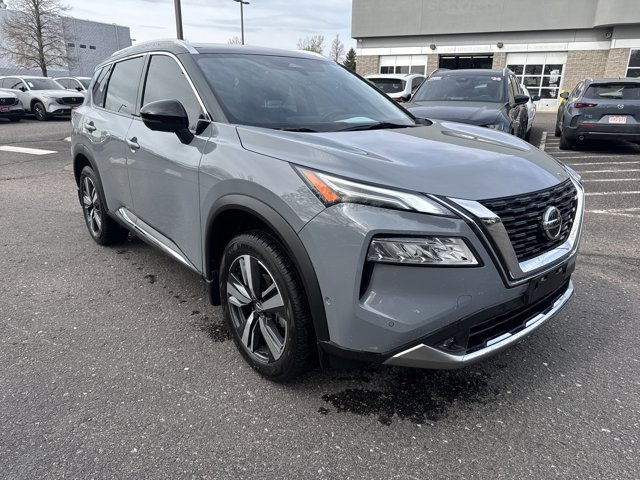 Used 2021 Nissan Rogue Platinum image 8