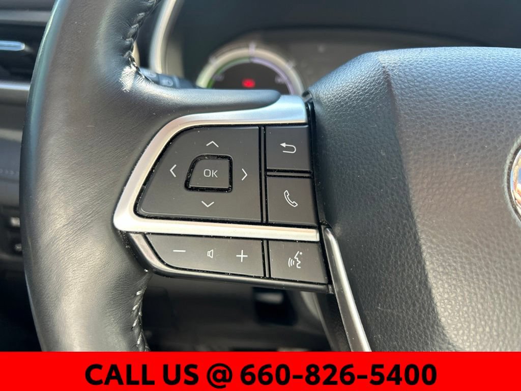 Used 2022 Toyota Highlander XLE AWD/4WD image 23