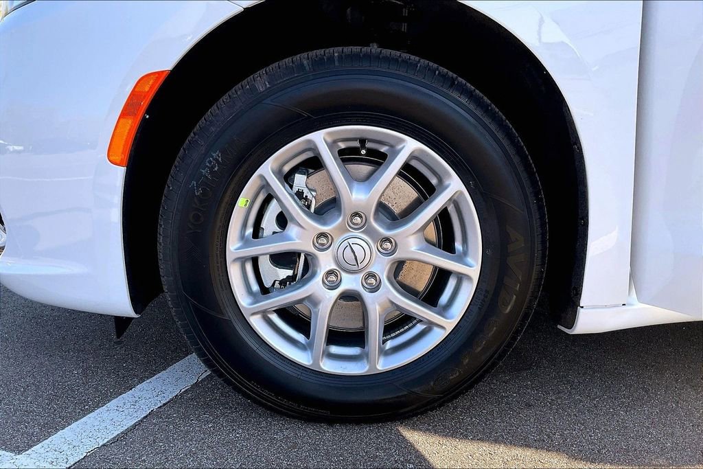 New 2026 Chrysler Pacifica Select FWD image 12