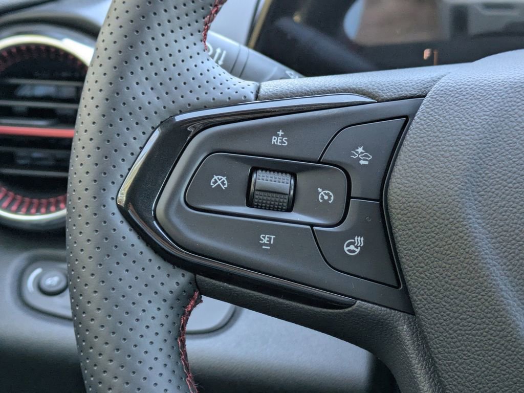 New 2026 Chevrolet Trax RS w/ Driver Confidence Package image 25