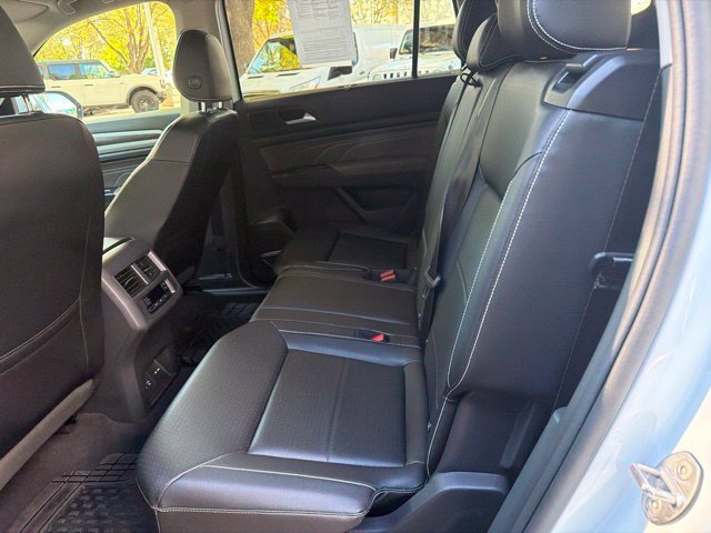 Used 2023 Volkswagen Atlas SE AWD/4WD image 15