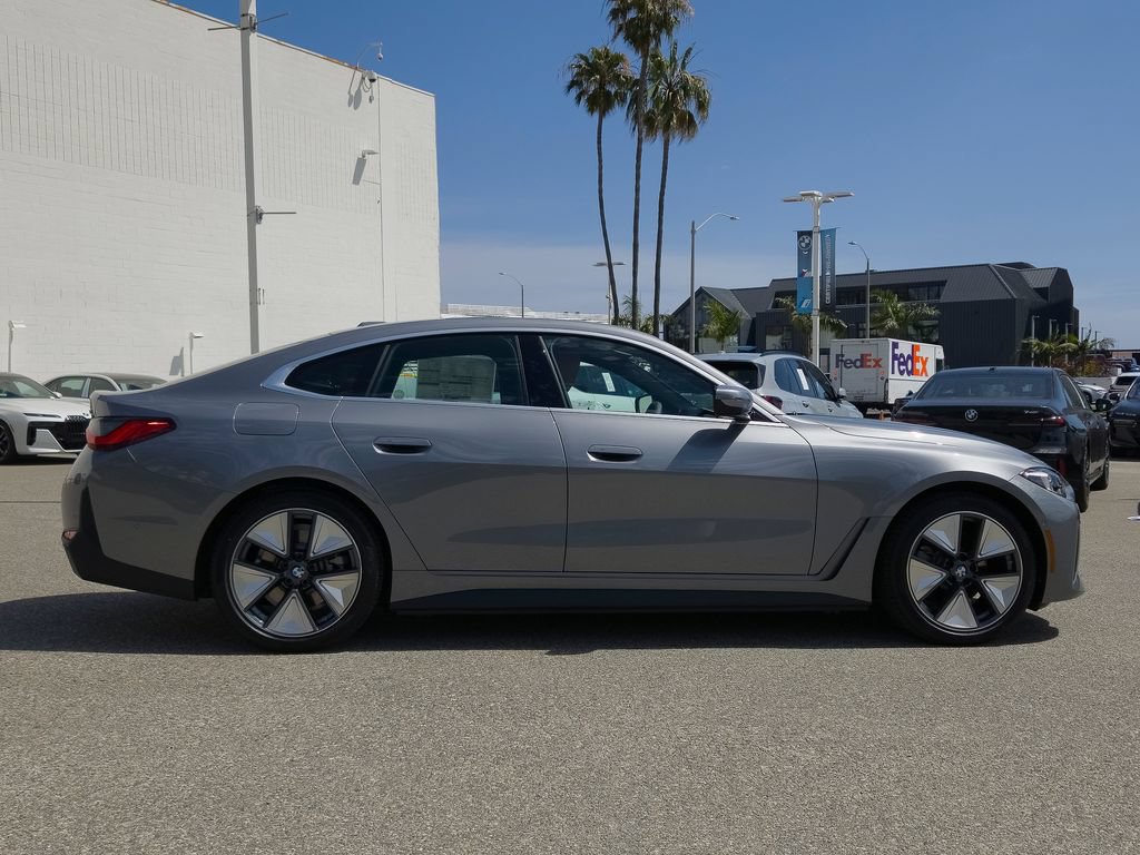 New 2026 BMW i4 eDrive40 w/ Premium Package RWD image 4