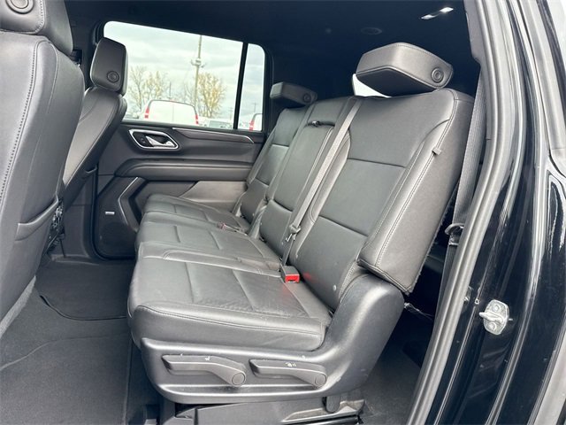 Used 2023 Chevrolet Suburban LT image 23