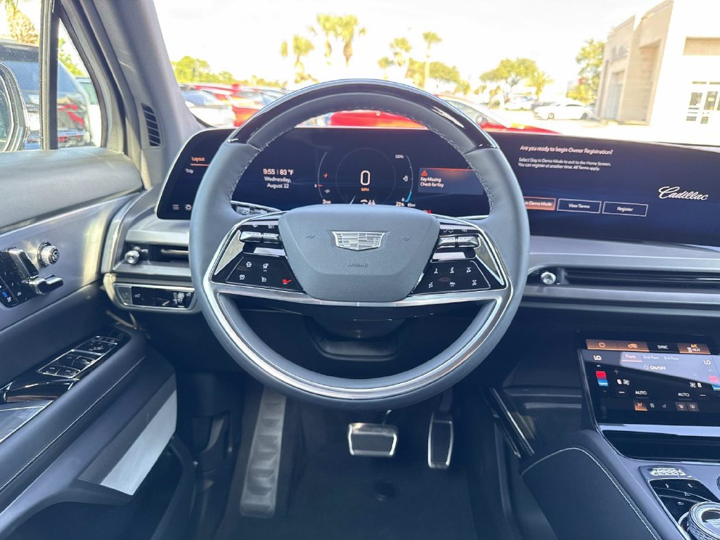 New 2027 Cadillac Vistiq Sport w/ LPO, Floor Liner Package AWD/4WD image 17