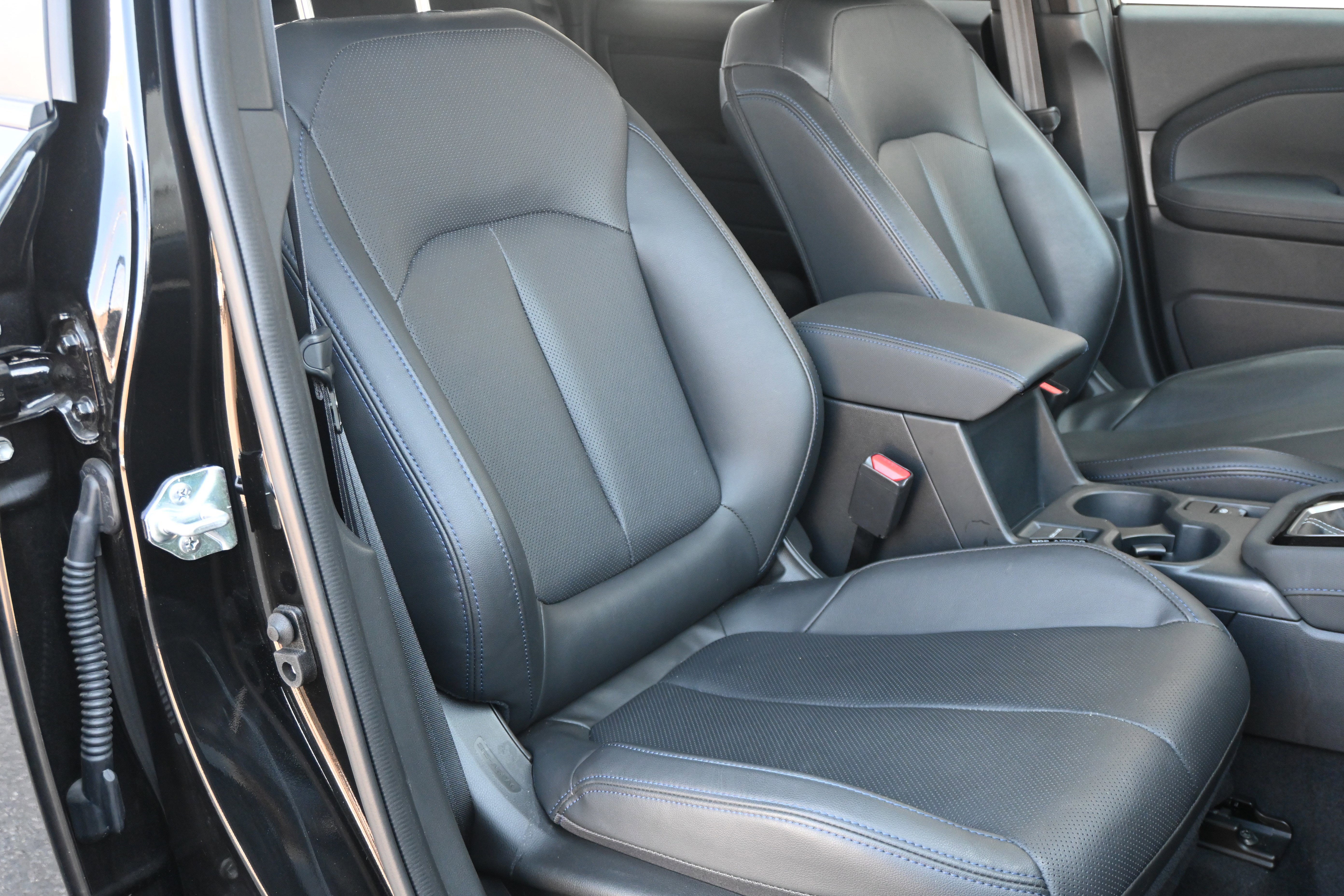 Certified 2025 Subaru Forester Limited w/ Popular Package #2 image 34