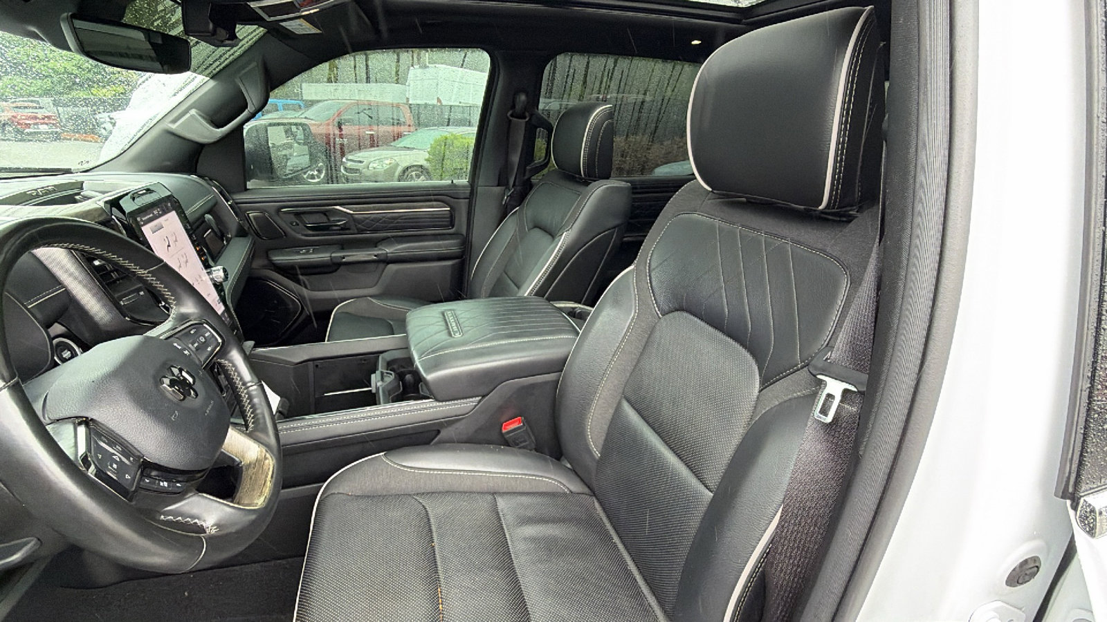 Used 2025 RAM 1500 Limited AWD/4WD image 18