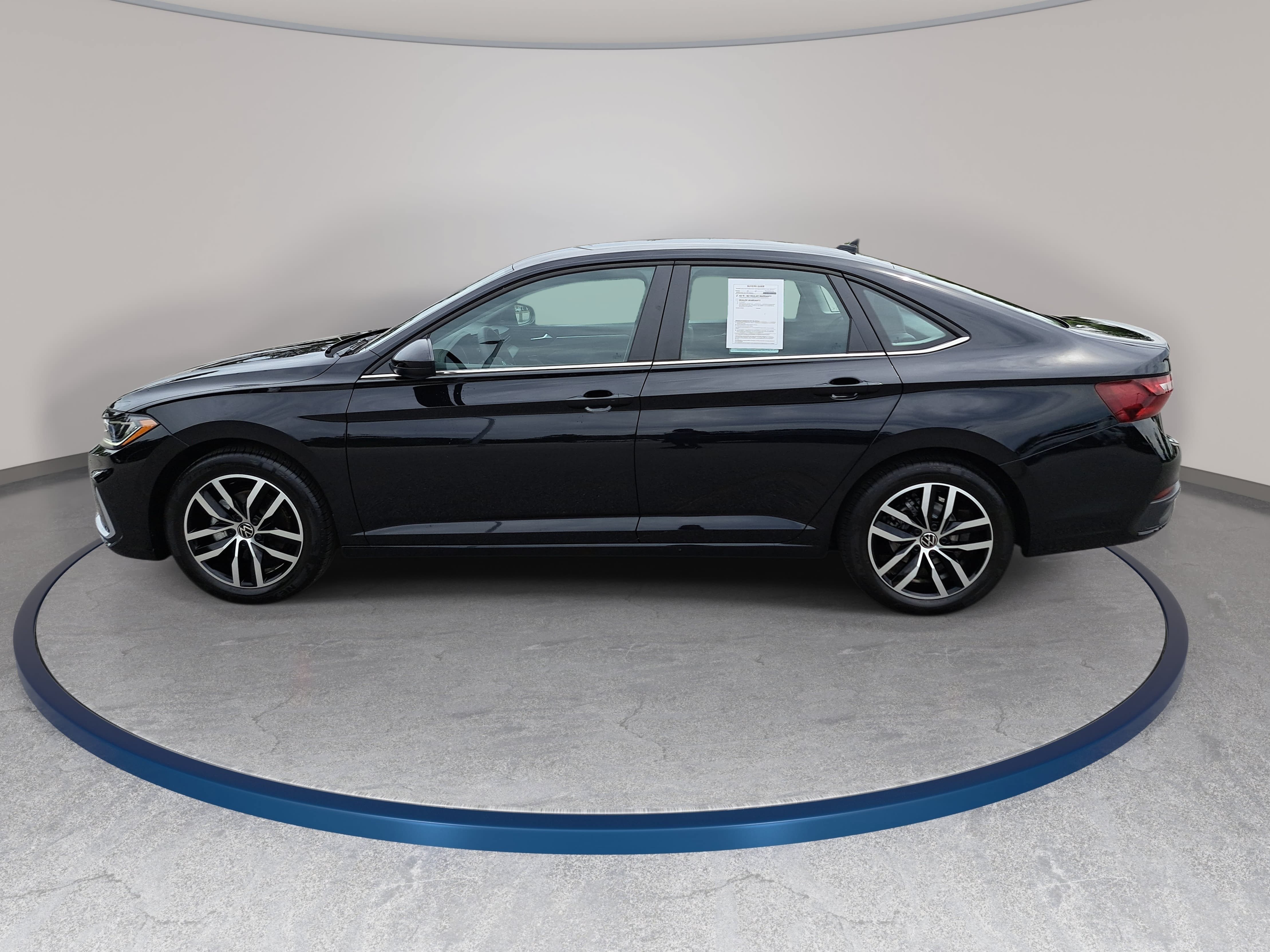 Certified 2025 Volkswagen Jetta SE FWD image 8