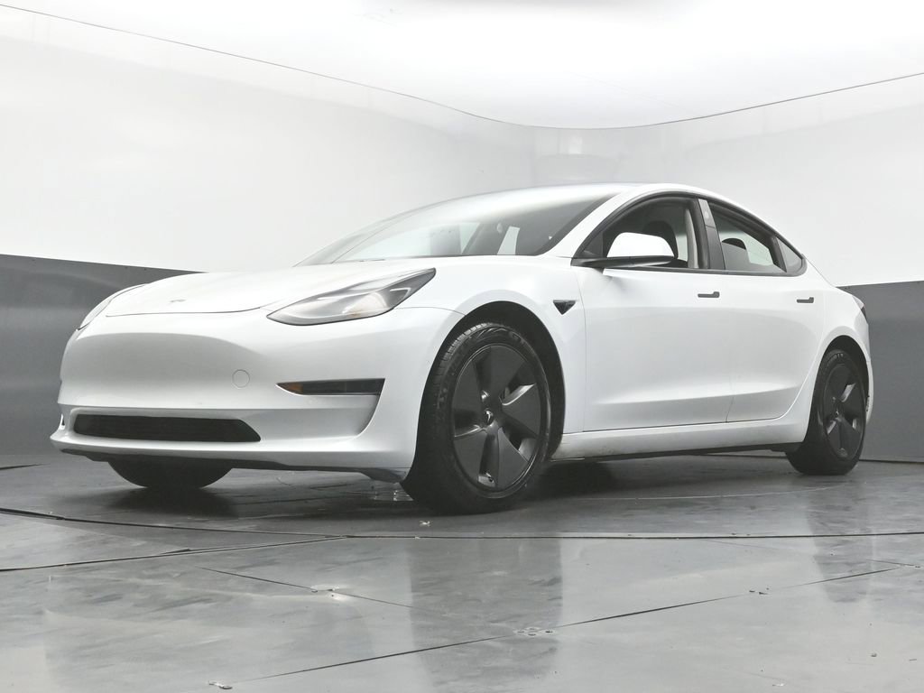 Used 2021 Tesla Model 3 Standard Range Plus image 47