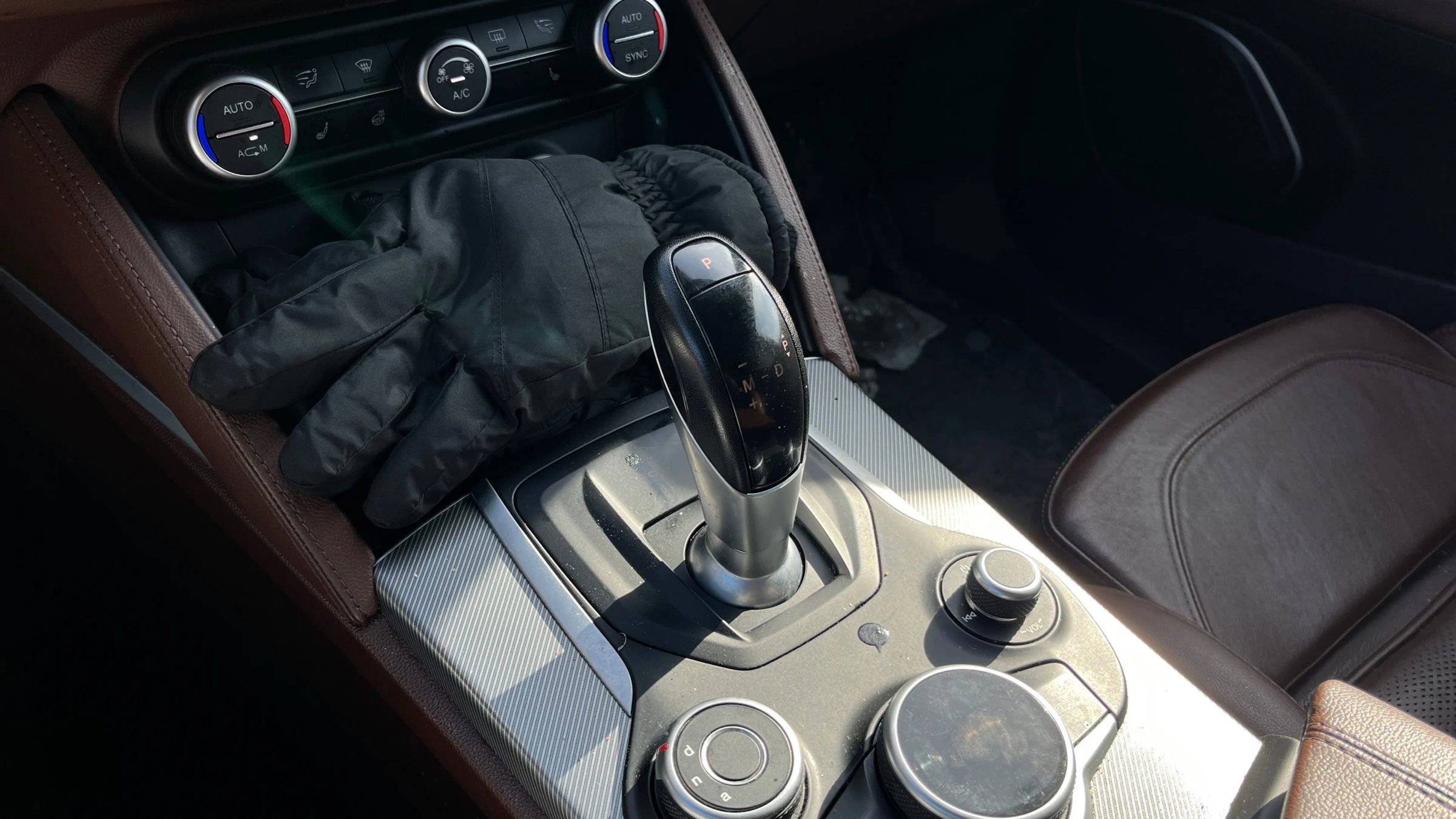 Used 2018 Alfa Romeo Stelvio Ti Sport image 28