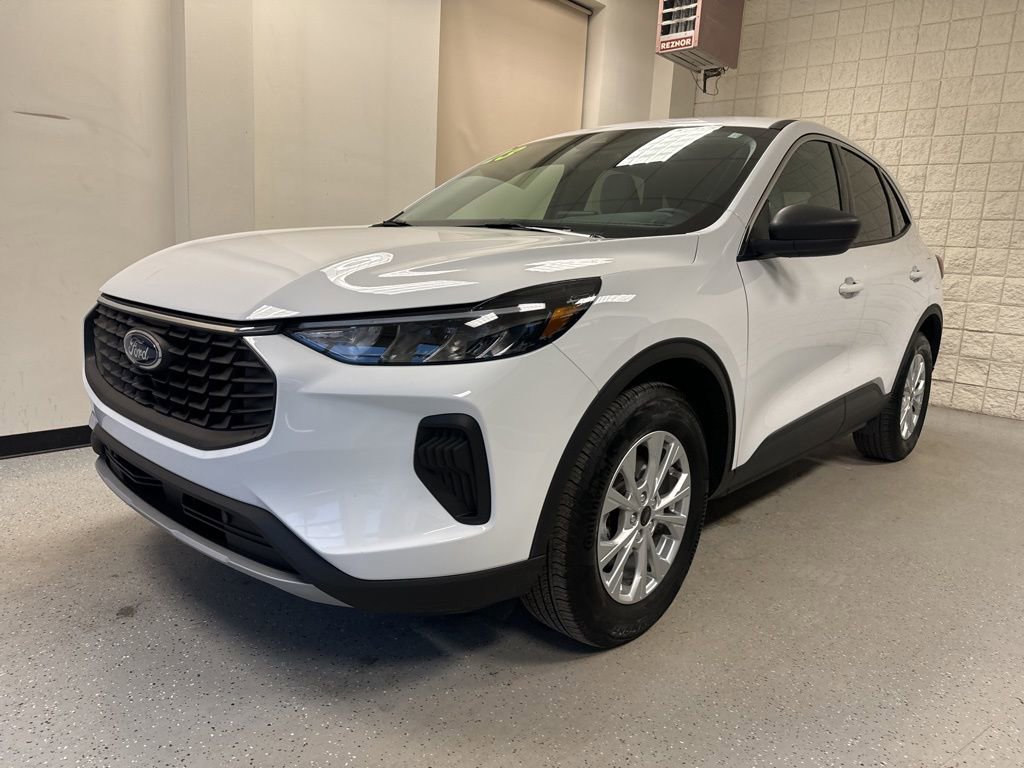 Used 2023 Ford Escape Active AWD/4WD image 36