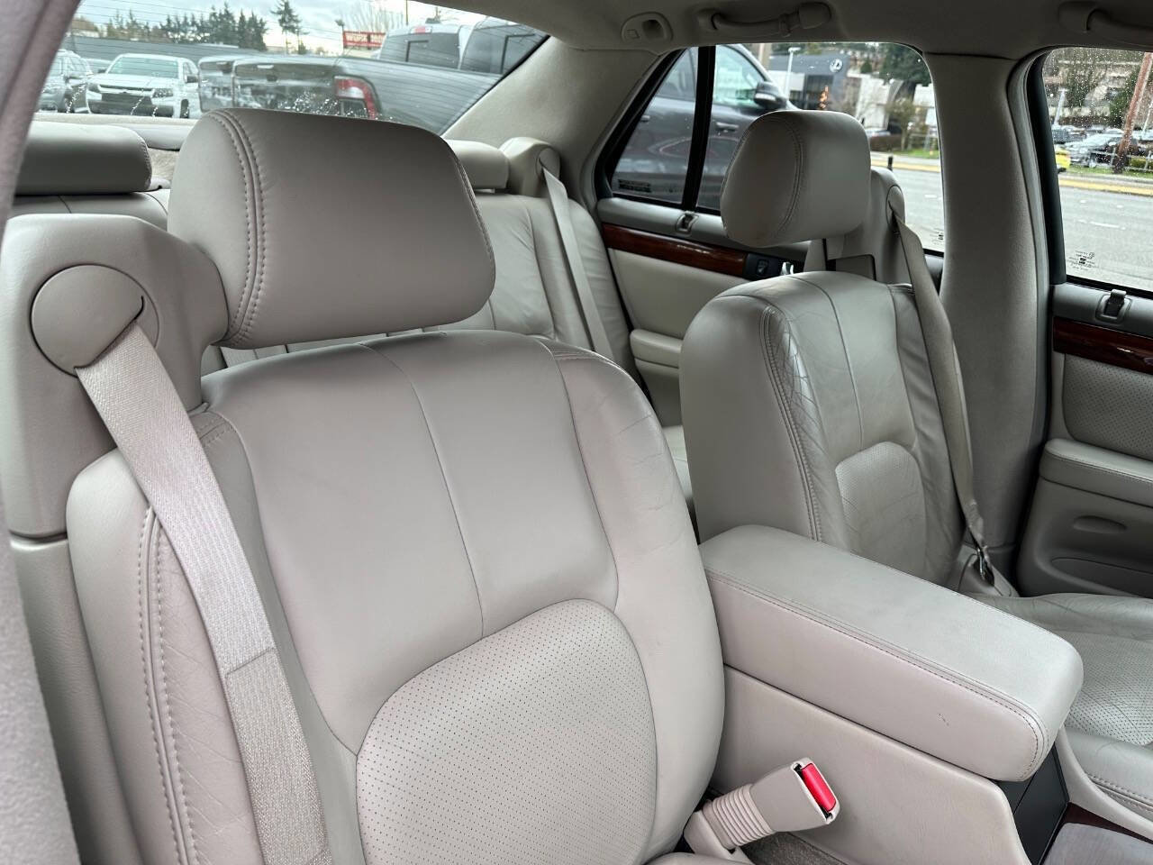 Used 2001 Cadillac Seville STS w/ Luxury Pkg image 15