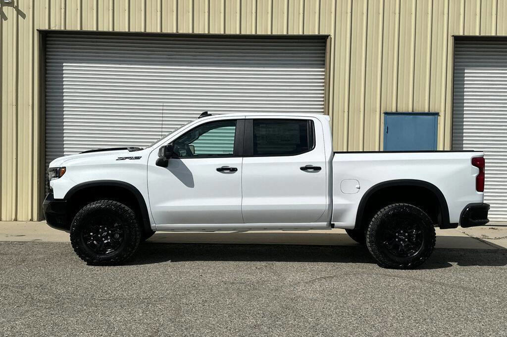 New 2026 Chevrolet Silverado 1500 ZR2 image 3