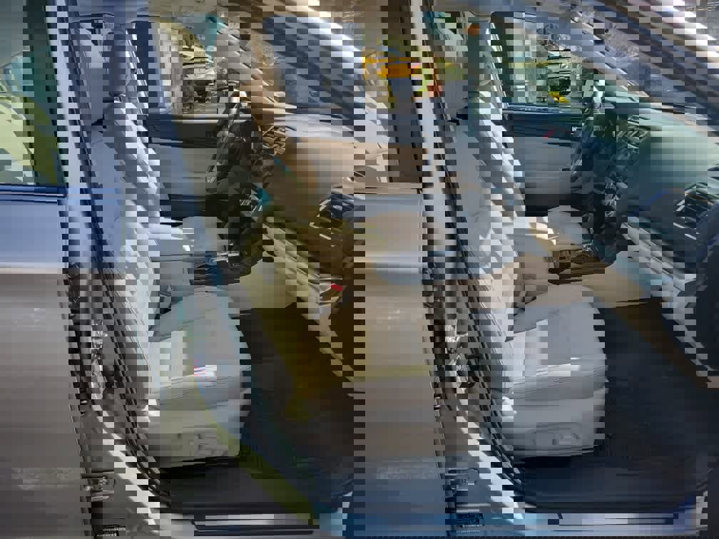 Used 2016 Subaru Legacy 2.5i Limited image 29