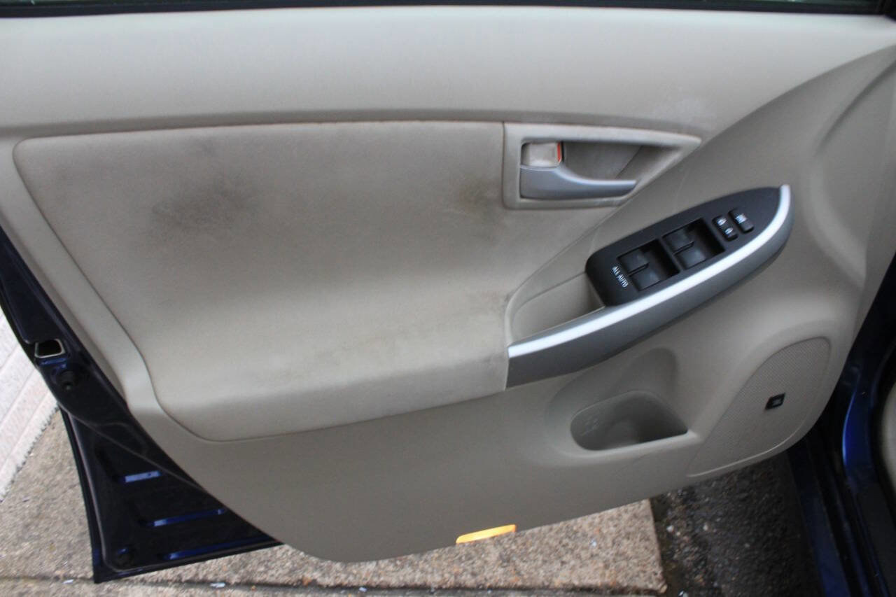 Used 2011 Toyota Prius Three w/ Navigation Pkg image 12