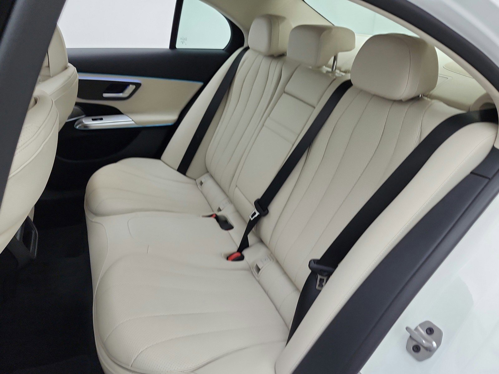 New 2026 Mercedes-Benz E 450 4MATIC Sedan image 11