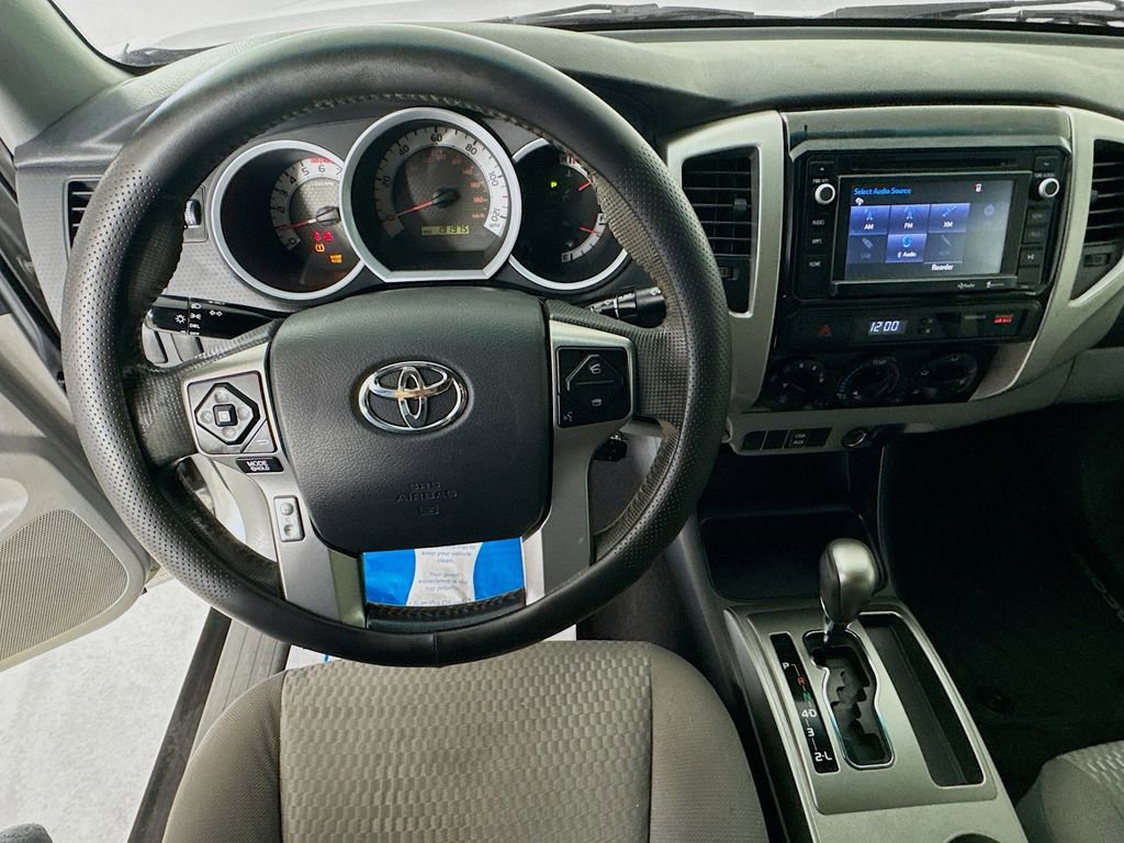 Used 2014 Toyota Tacoma PreRunner w/ SR5 Package image 13