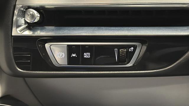 Used 2024 Cadillac Lyriq Luxury image 31