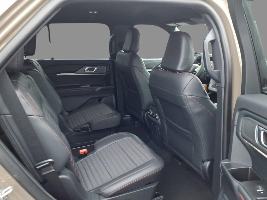 New 2026 Ford Explorer ST-Line image 11