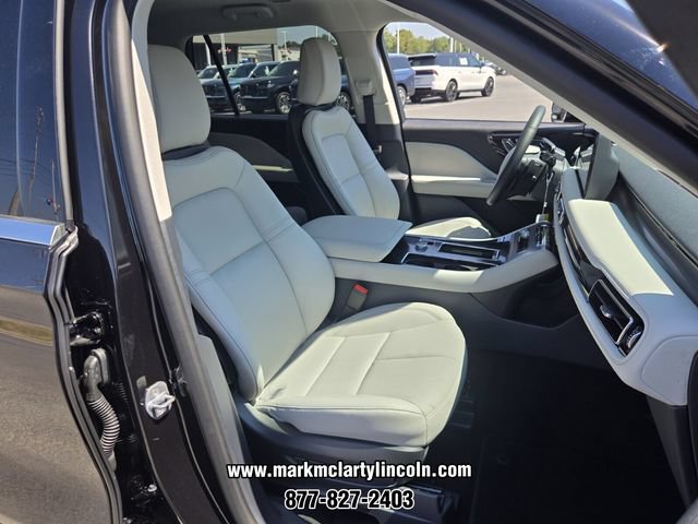 New 2026 Lincoln Aviator 2WD image 14