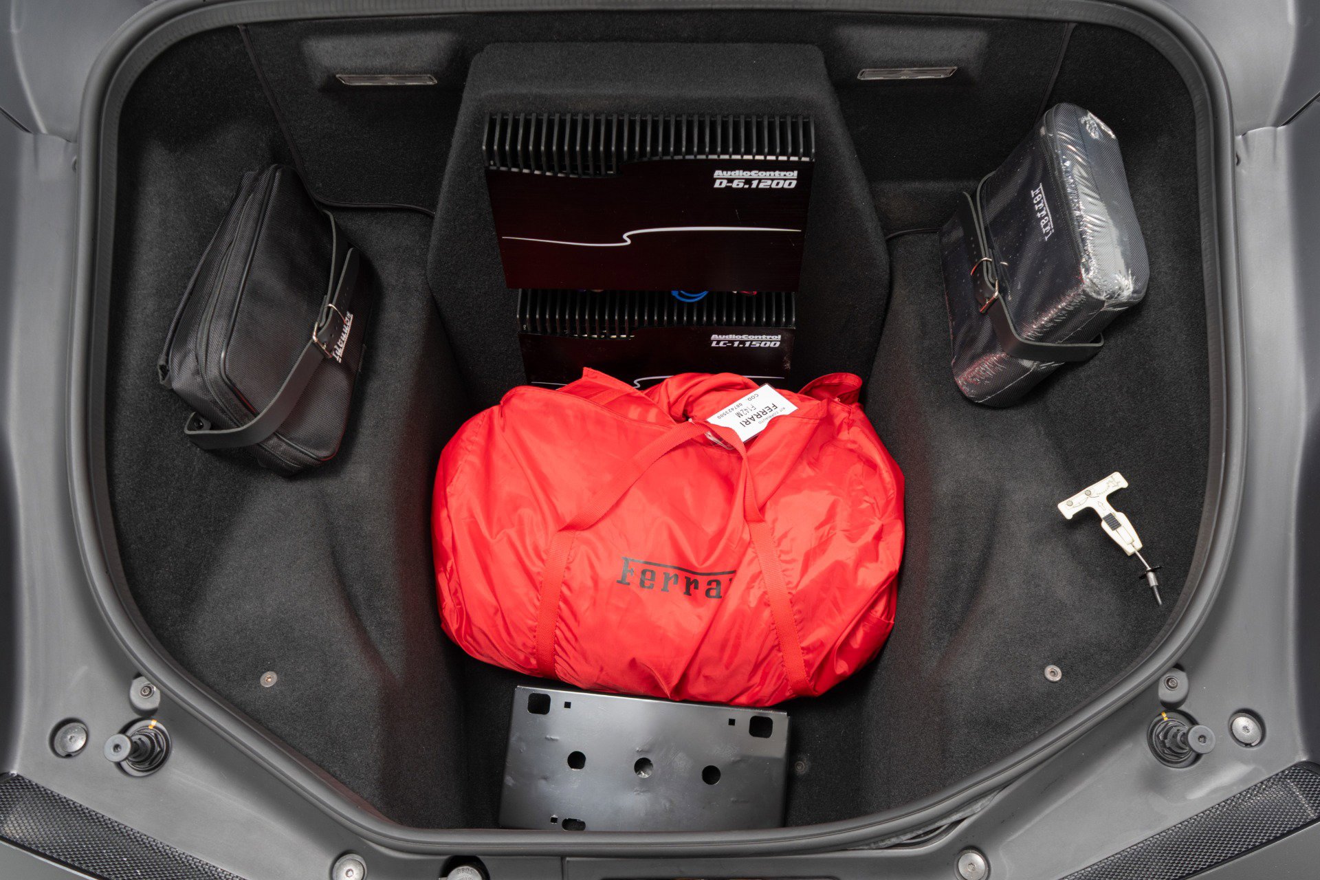 Used 2018 Ferrari 488 Spider RWD image 19
