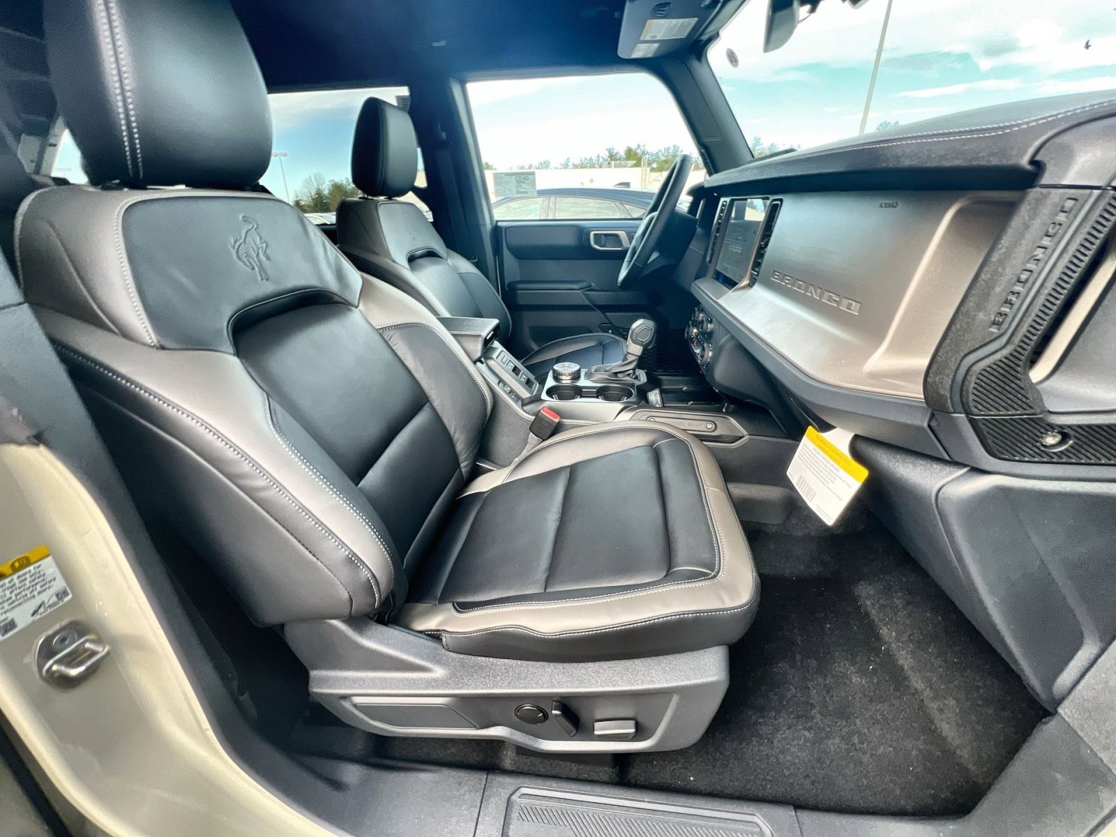 New 2025 Ford Bronco Outer Banks image 26