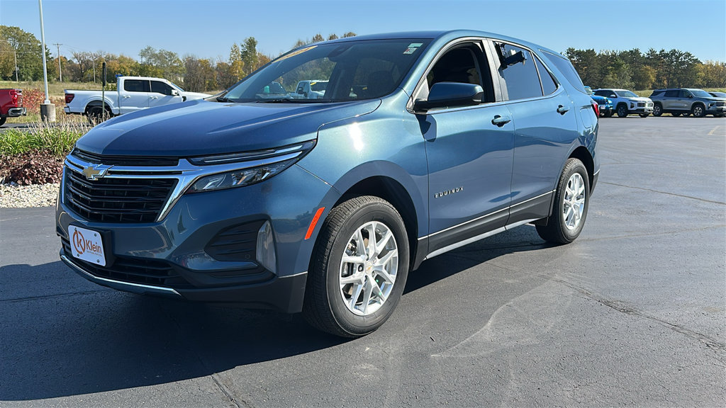 Used 2024 Chevrolet Equinox LT AWD/4WD image 3