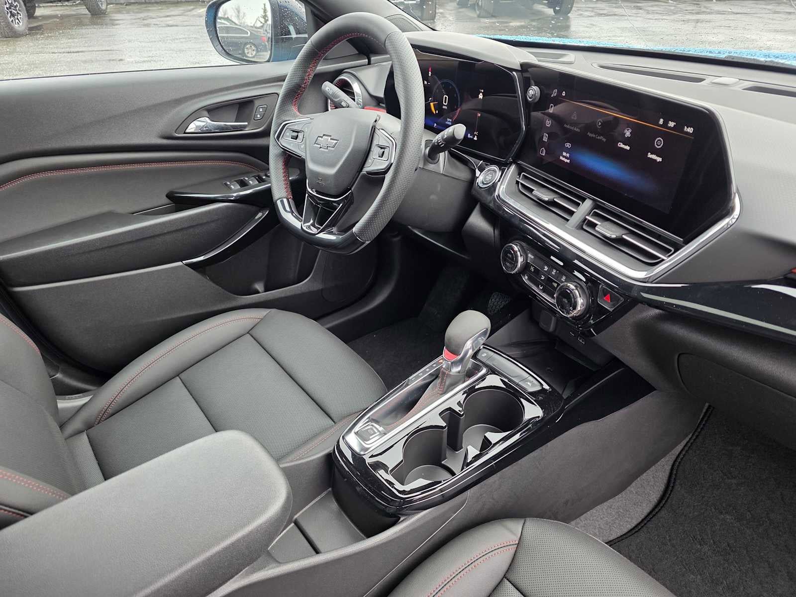 New 2026 Chevrolet Trax RS w/ Sunroof Package FWD image 11