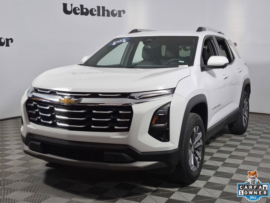 Used 2025 Chevrolet Equinox LT w/ Convenience Package II FWD image 4