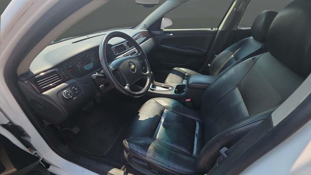 Used 2014 Chevrolet Impala LTZ FWD image 9