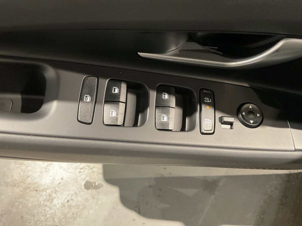 New 2026 Hyundai Elantra SE w/ Cargo Package image 10