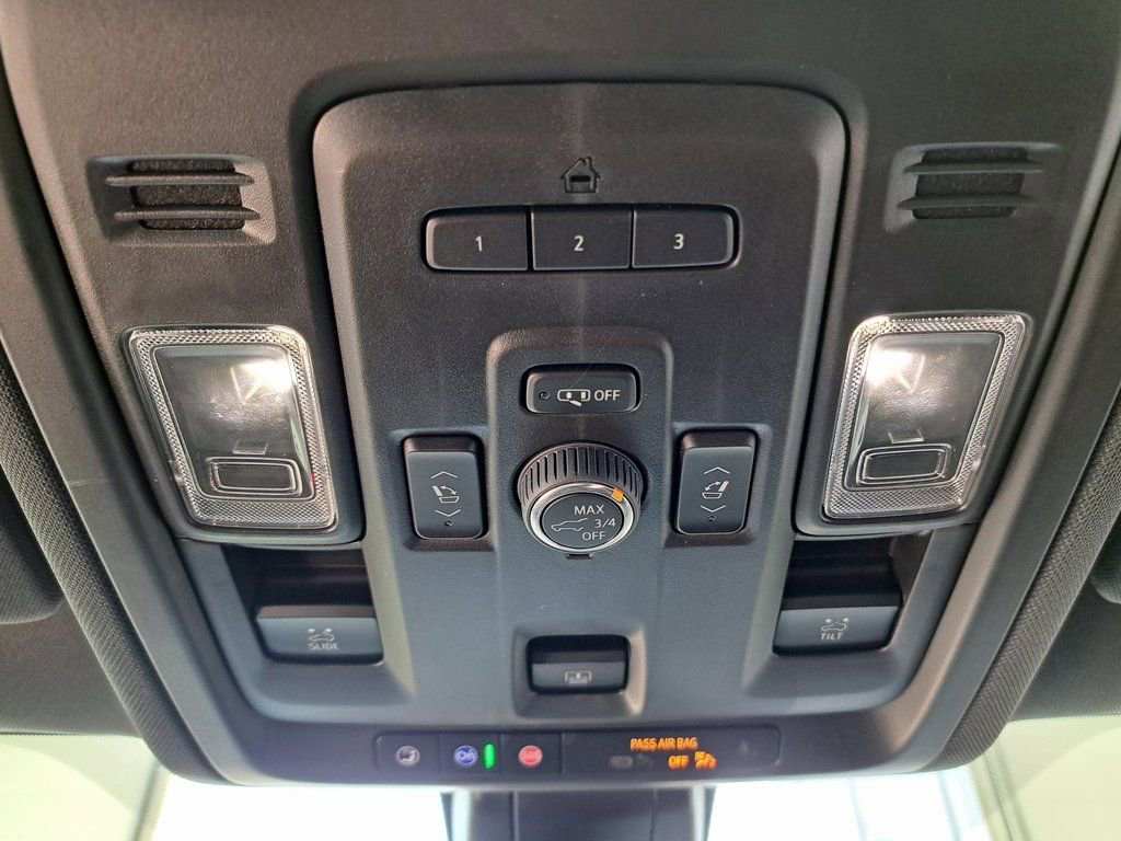 Used 2022 Chevrolet Tahoe Z71 w/ Luxury Package image 20