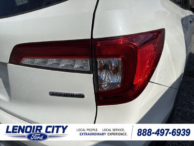 Used 2021 Honda Pilot Touring image 3