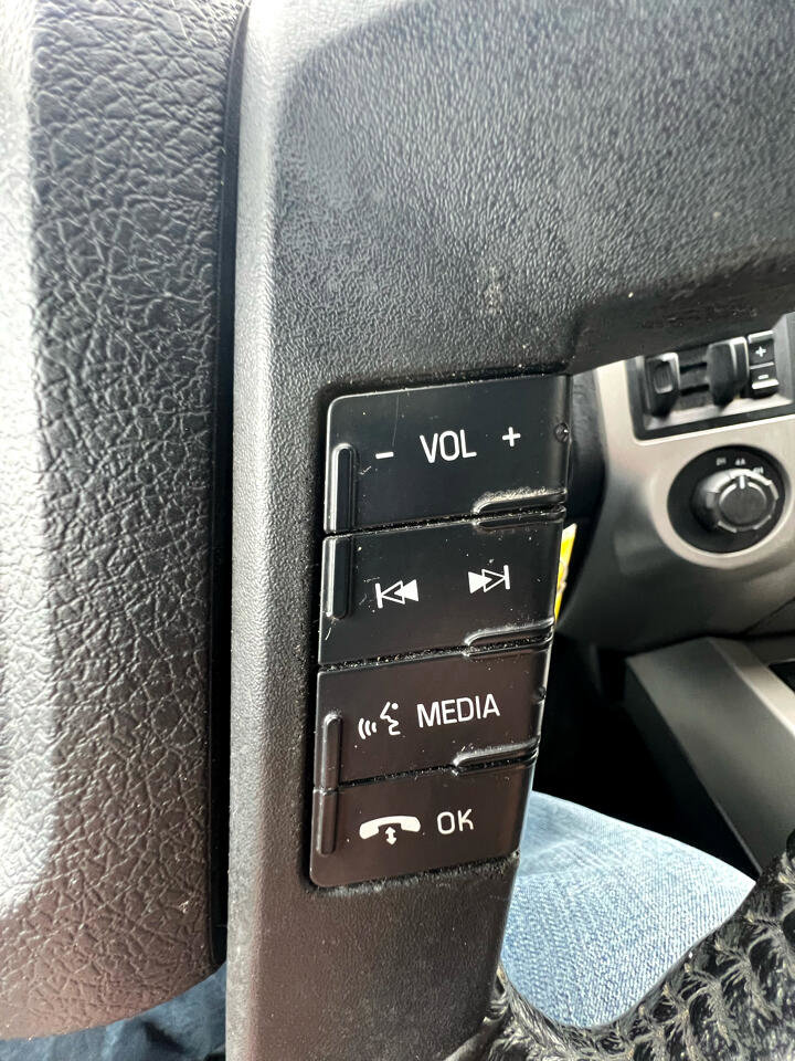 Used 2015 Ford Expedition XLT w/ Equipment Group 201A image 19